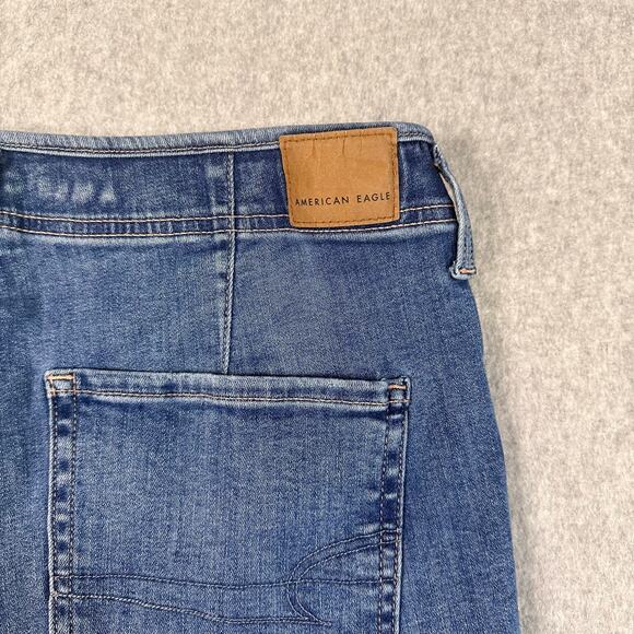 American Eagle Denim Shorts Blue Womens Size 12 Super Hi-Rise Shortie Button Fly - Picture 8 of 8